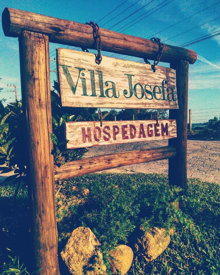 Villa Josefa - Chale Completo Com Piscina E Churrasqueira Прая-ду-Роса Екстер'єр фото